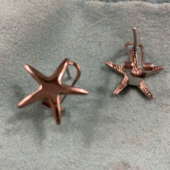 Jewelry - 925 sterling silver starfish earrings